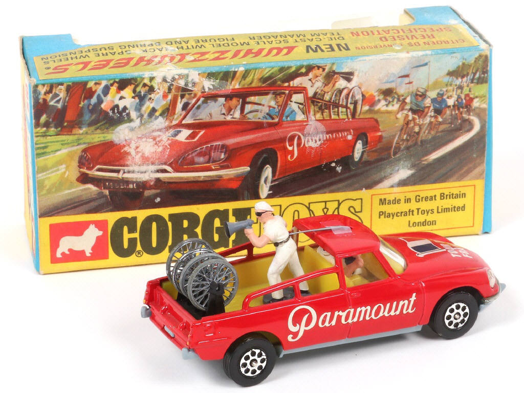 Lot 128 - CORGI TOYS (GB) (1)