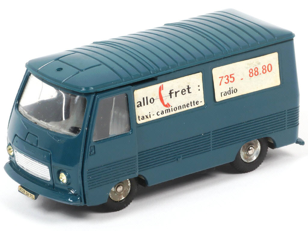 Lot 457 - DINKY TOYS (FRANCE) (1)