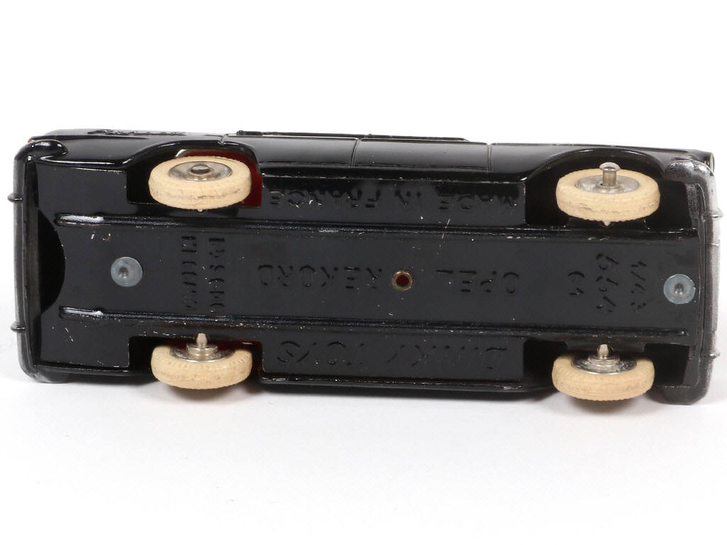 Lot 336 - DINKY TOYS (FRANCE) (1)