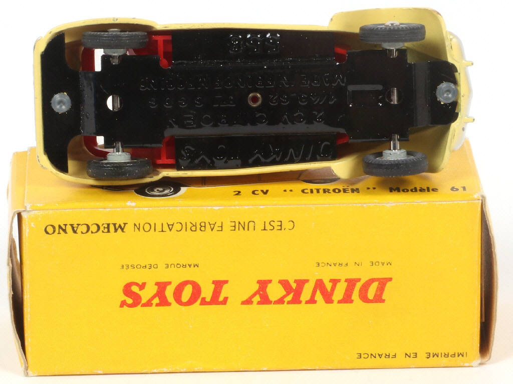 Lot 441 - DINKY TOYS (FRANCE) (1)