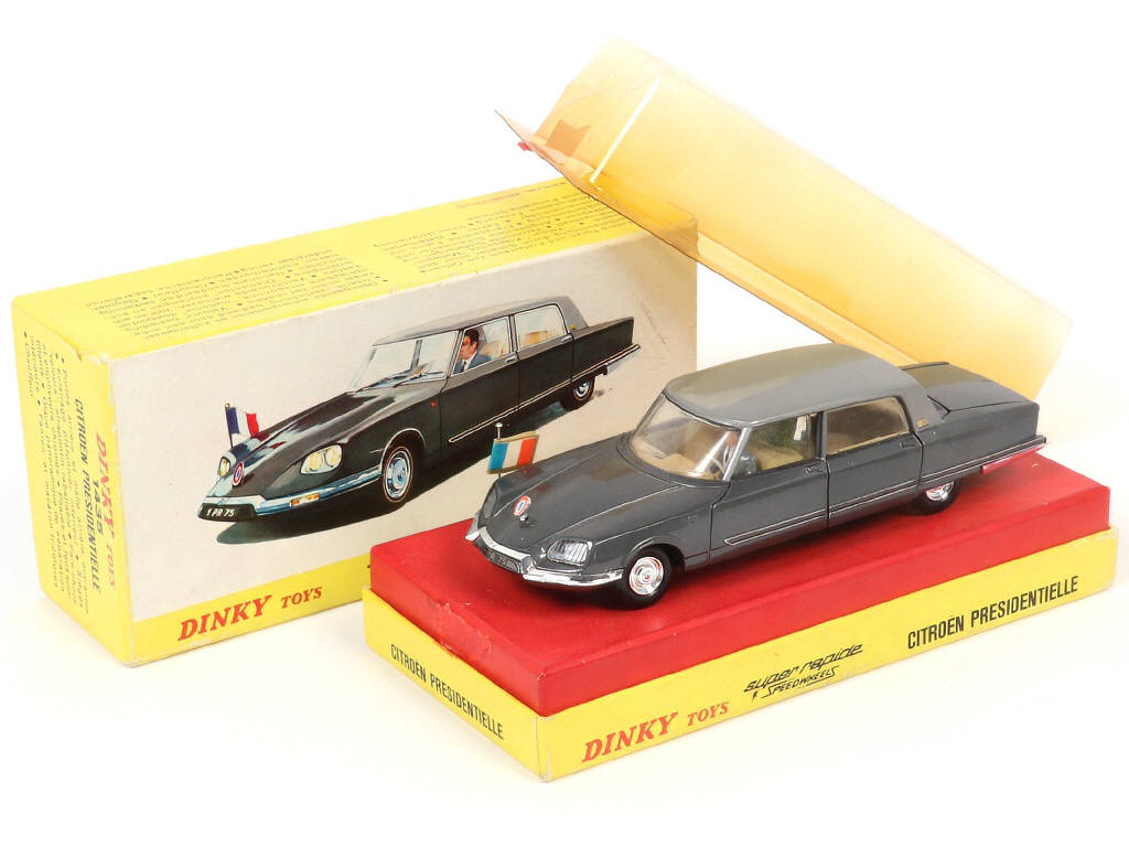 Lot 406 - DINKY TOYS (FRANCE) (1)