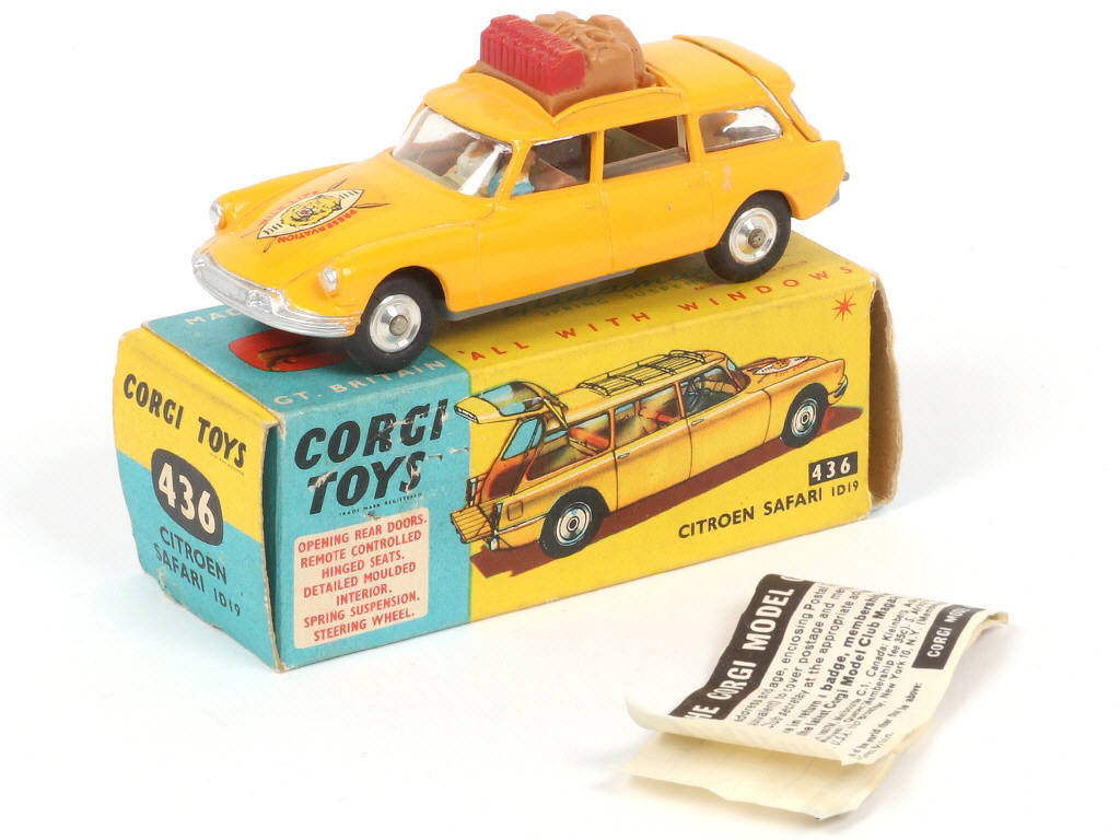 Lot 124 - CORGI TOYS (GB) (1)