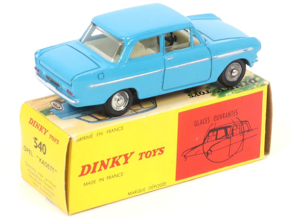 Lot 432 - DINKY TOYS (FRANCE) (1)