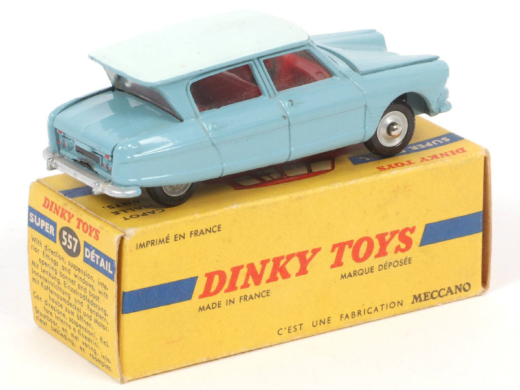 Lot 435 - DINKY TOYS (FRANCE) (1)