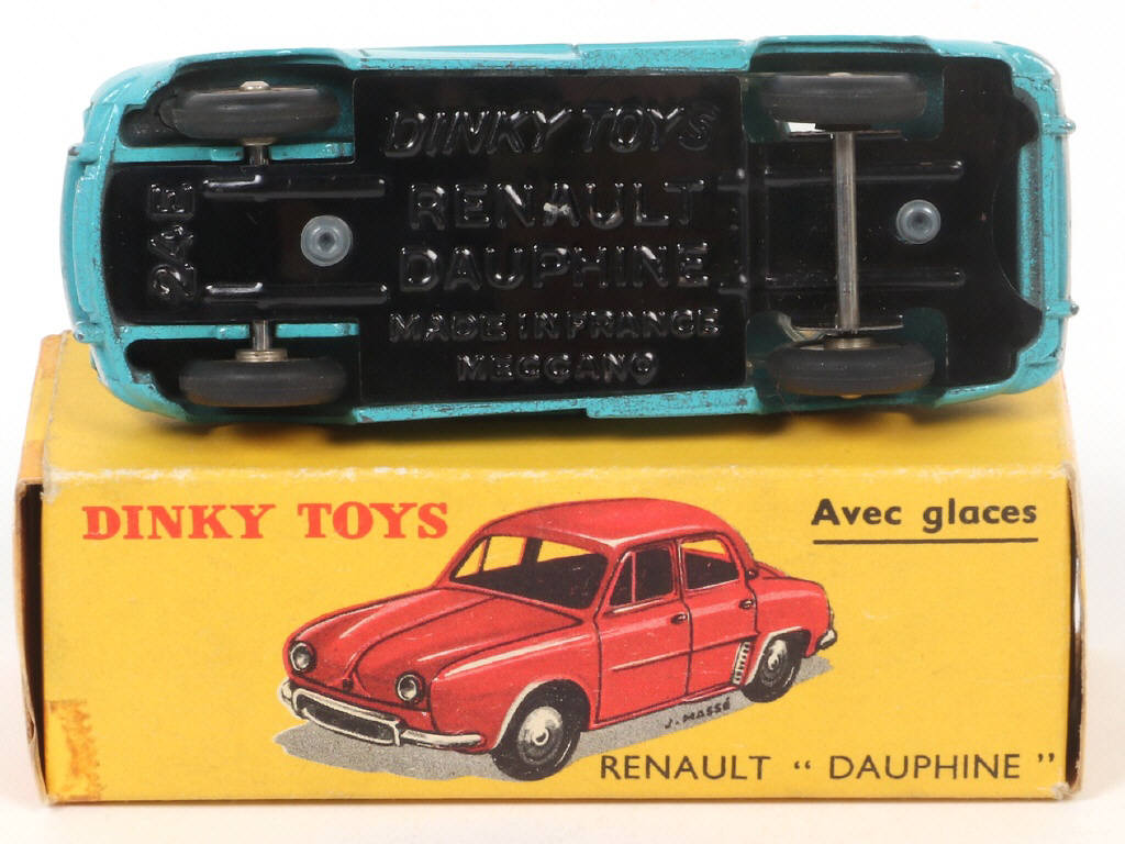 Lot 367 - DINKY TOYS (FRANCE) (1)