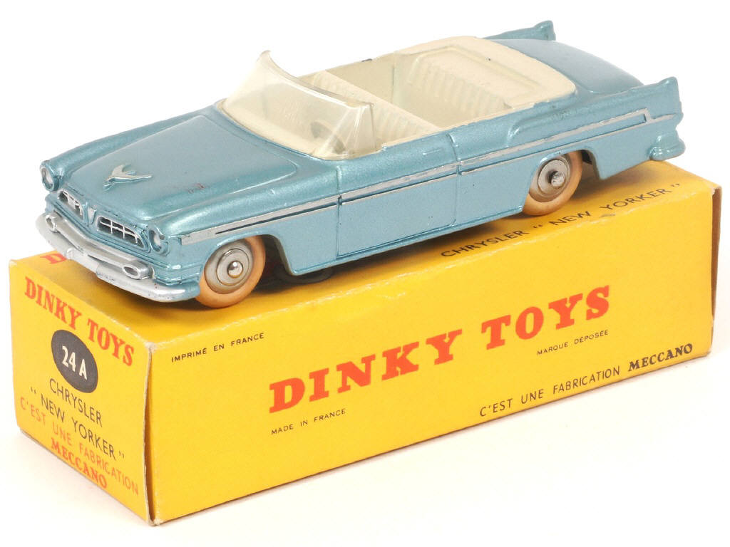 Lot 354 - DINKY TOYS (FRANCE) (1)