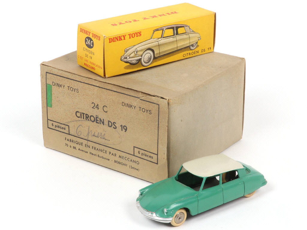 Lot 363 - DINKY TOYS (FRANCE) (2)