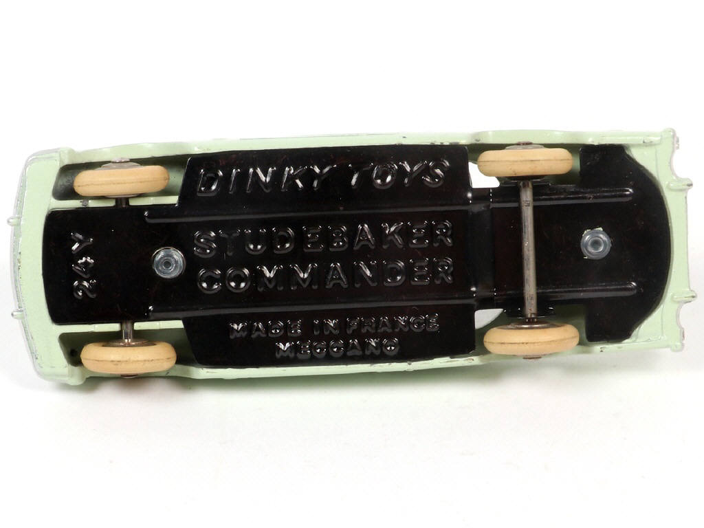 Lot 383 - DINKY TOYS (FRANCE) (2)