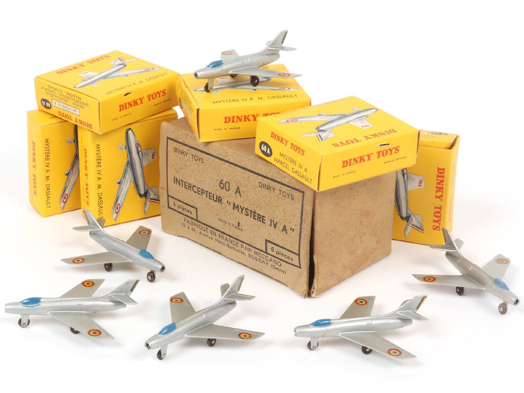 Lot 499 - DINKY TOYS (FRANCE) (1)