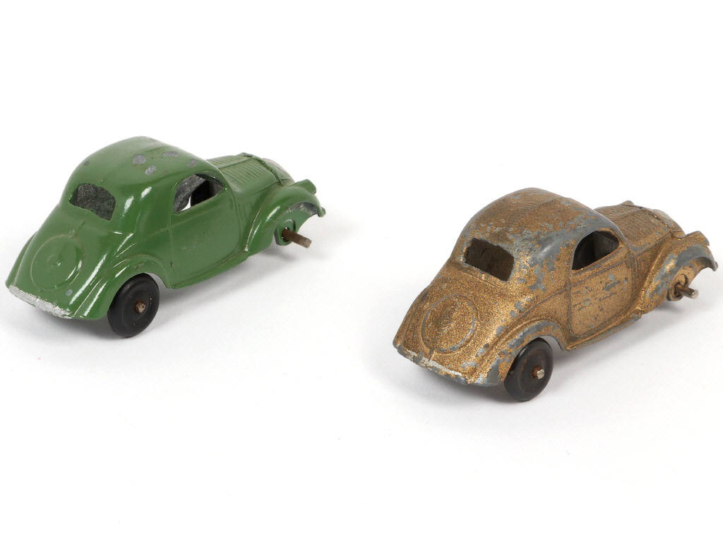 Lot 321 - DINKY TOYS (FRANCE) (1)