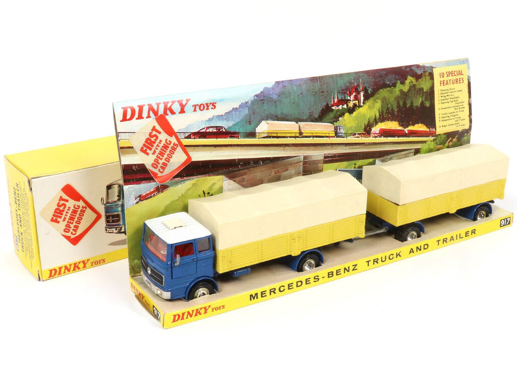 Lot 298 - DINKY TOYS (GB) (1)