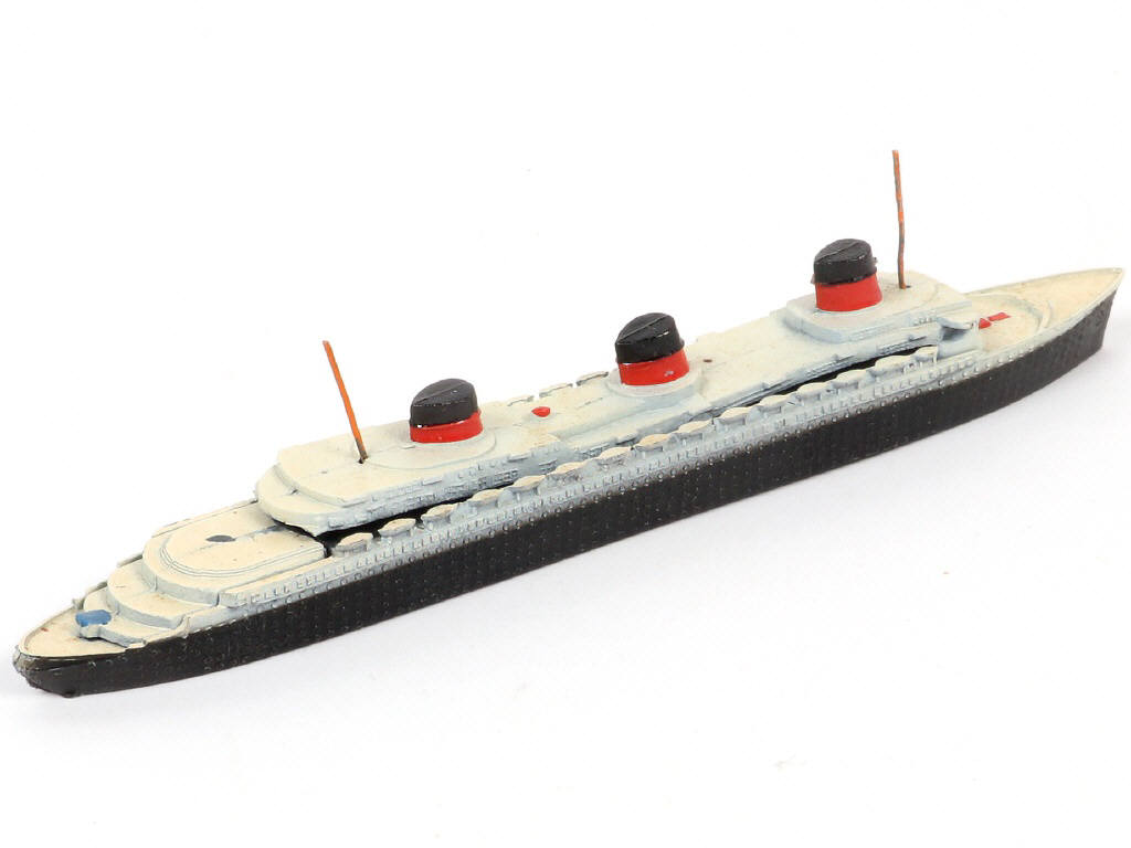 Lot 345 - DINKY TOYS (FRANCE) (1)