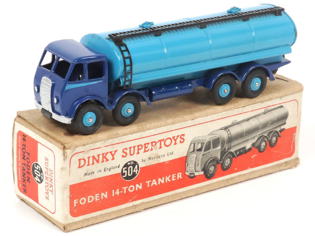 Lot 295 - DINKY TOYS (GB) (1)