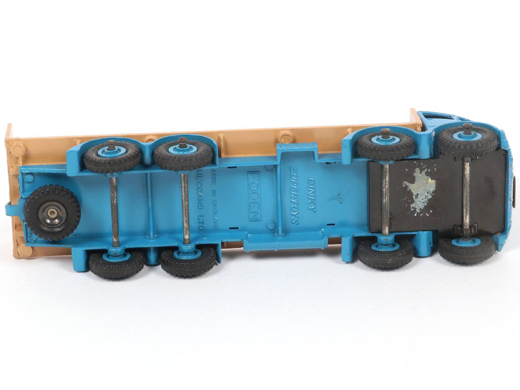 Lot 278 - DINKY TOYS (GB) (1)