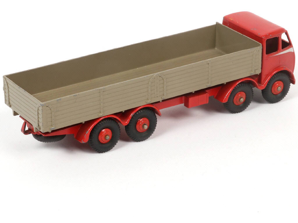 Lot 277 - DINKY TOYS (GB) (1)