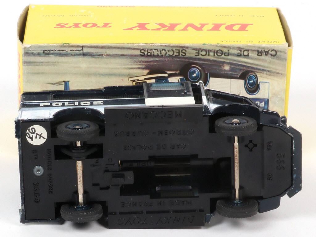 Lot 468 - DINKY TOYS (FRANCE) (1)