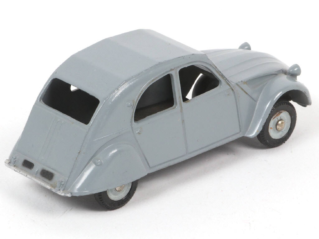 Lot 307 - DINKY TOYS (FRANCE) Série JUNIOR (1)