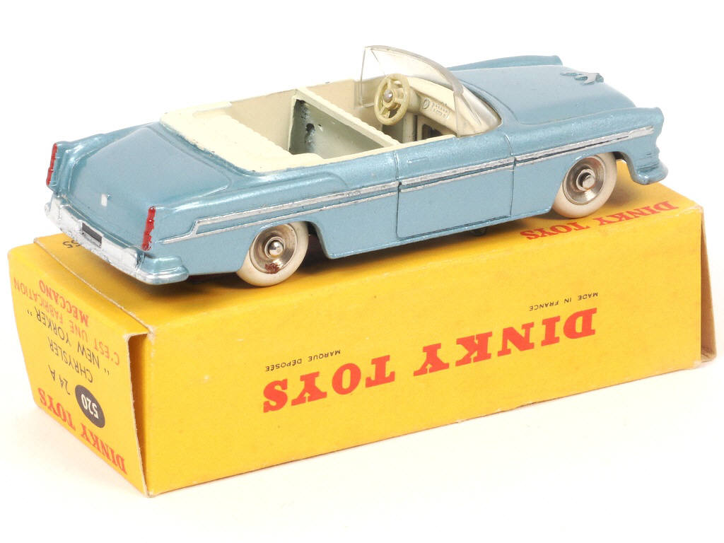 Lot 355 - DINKY TOYS (FRANCE) (1)