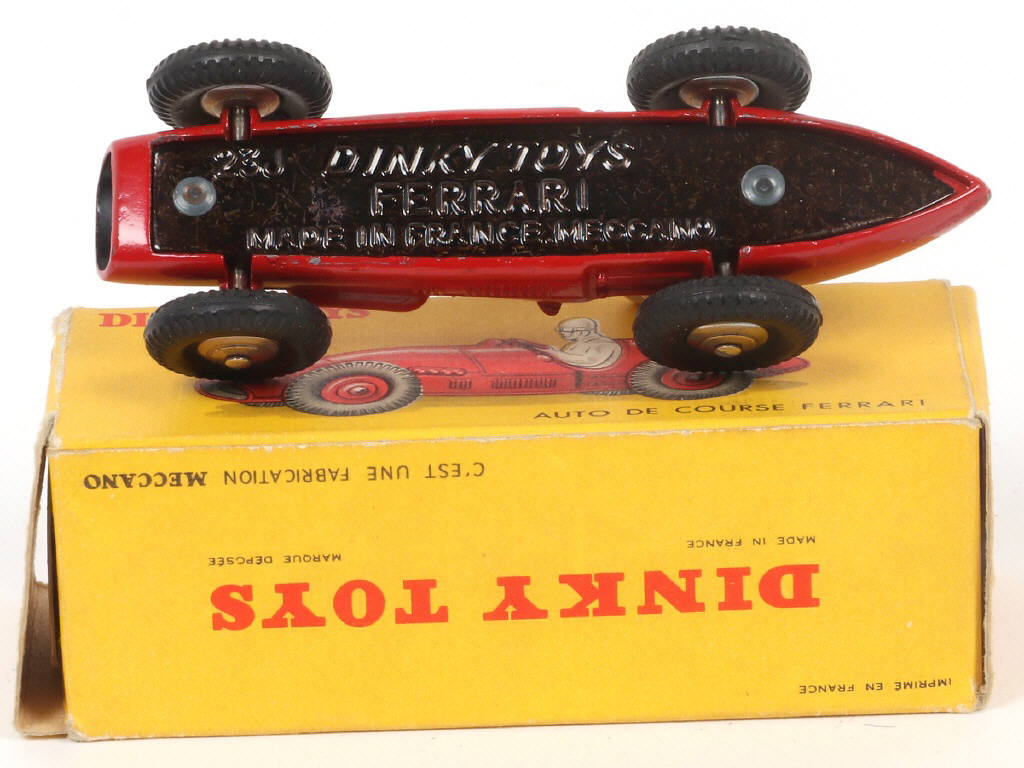 Lot 350 - DINKY TOYS (FRANCE) (1)