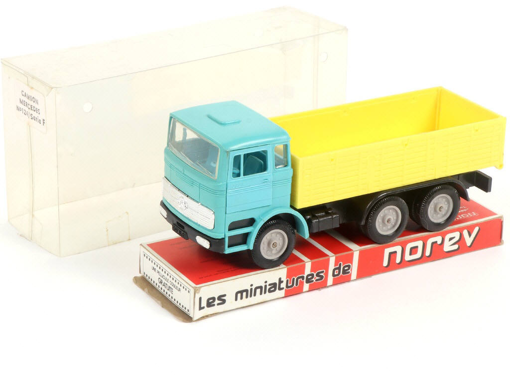 Lot 221 - NOREV (FRANCE) (1)