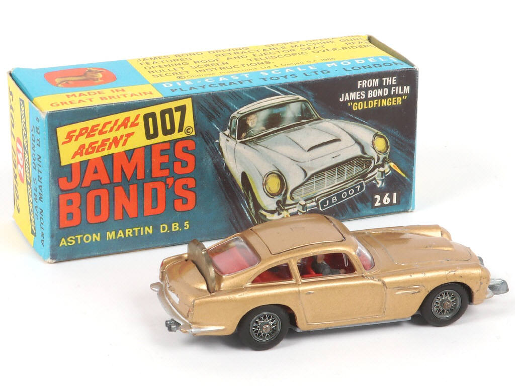 Lot 156 - CORGI TOYS (GB) (1)