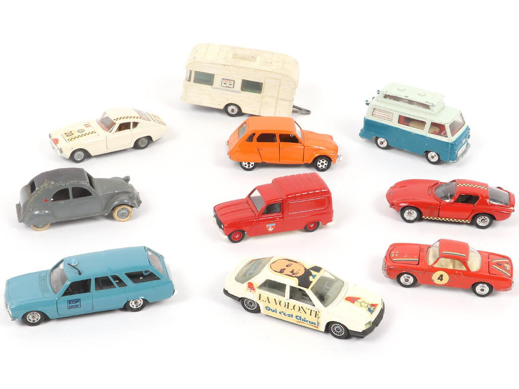 Lot 78 - DIVERS (10)