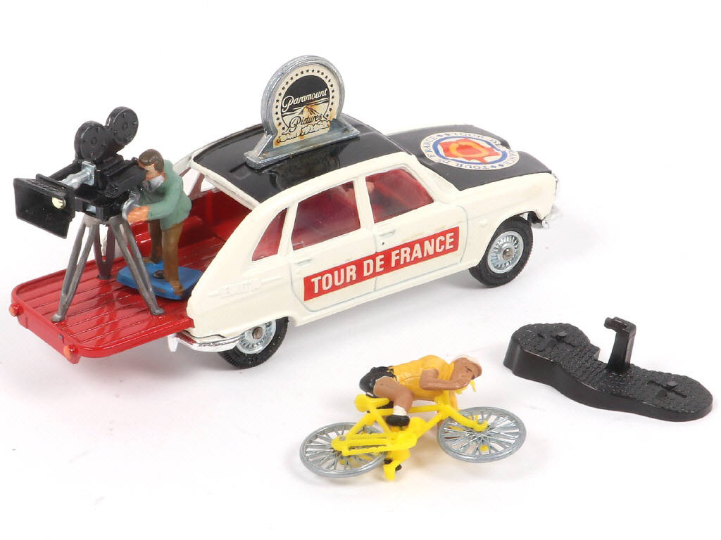 Lot 165 - CORGI TOYS (GB) (1)