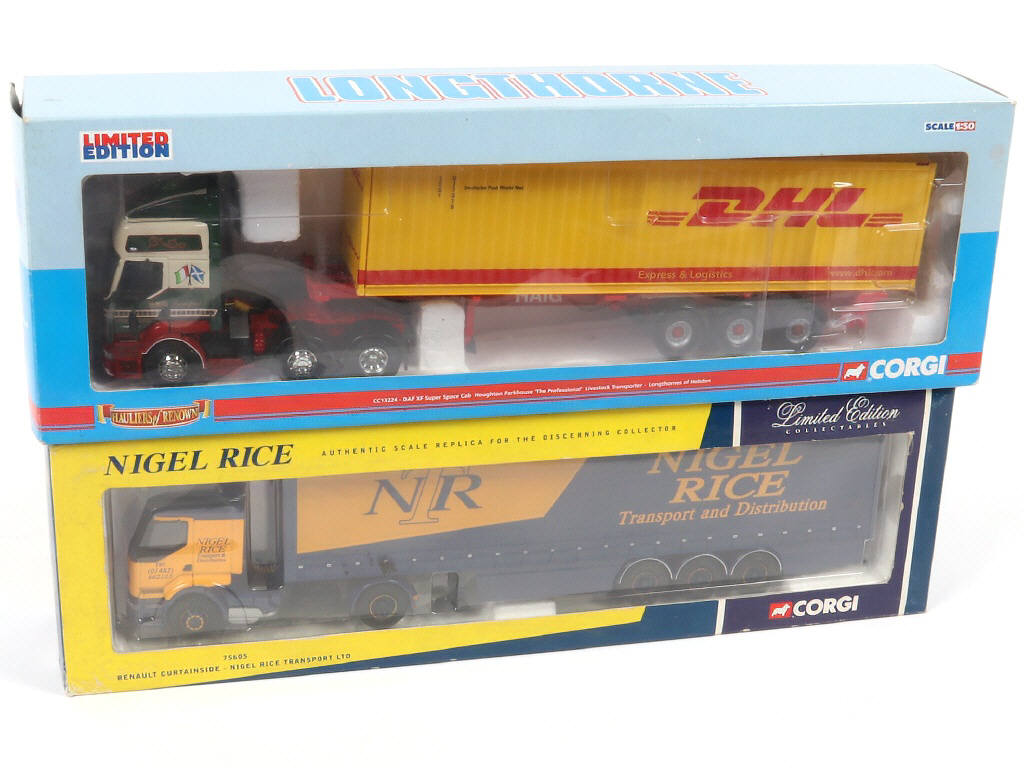 Lot 163 - CORGI TOYS (GB) (2)