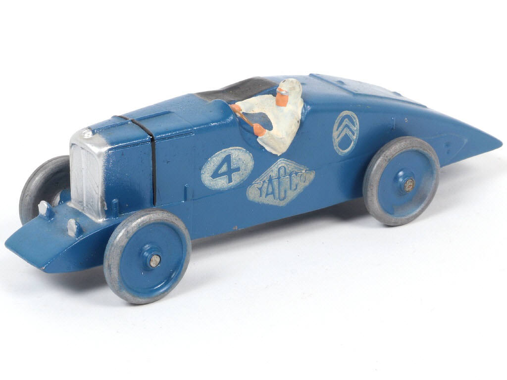 Lot 127 - DIVERS (1)