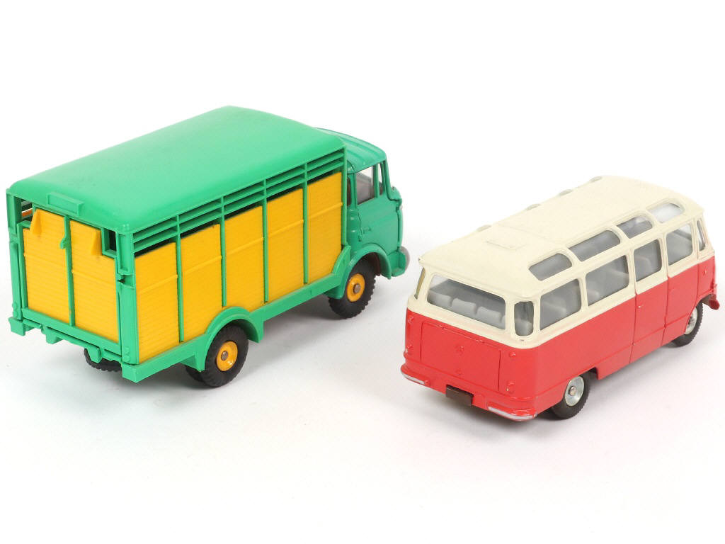 Lot 369 - DINKY TOYS (FRANCE) (2)