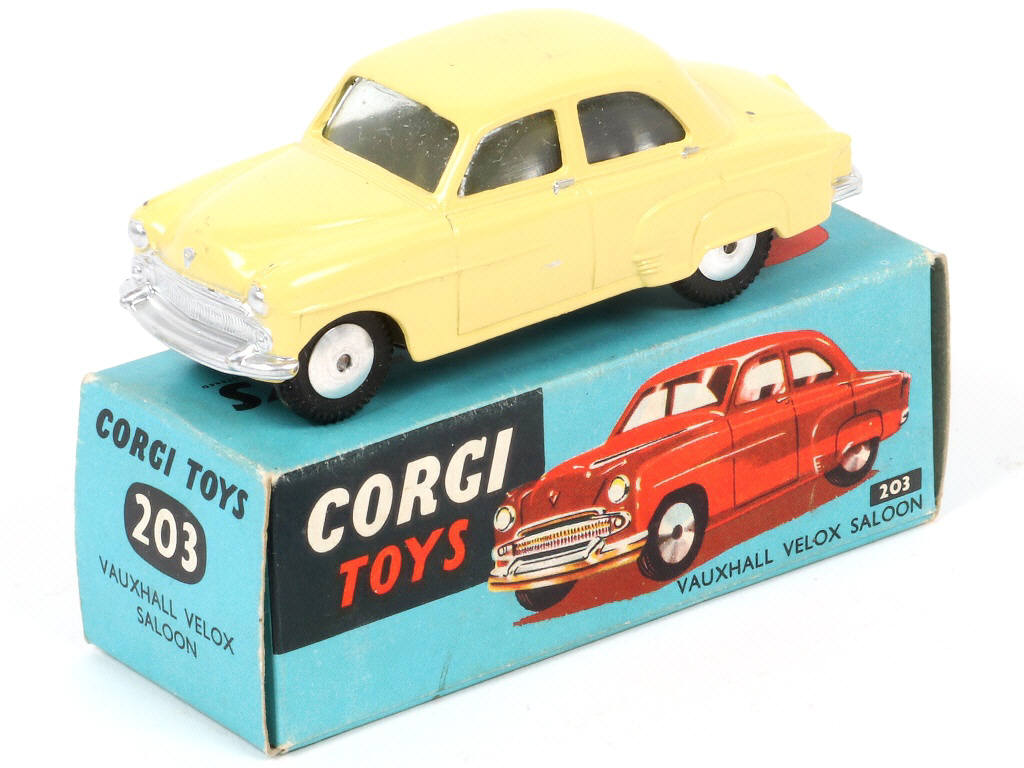 Lot 205 - CORGI TOYS (GB) (1)