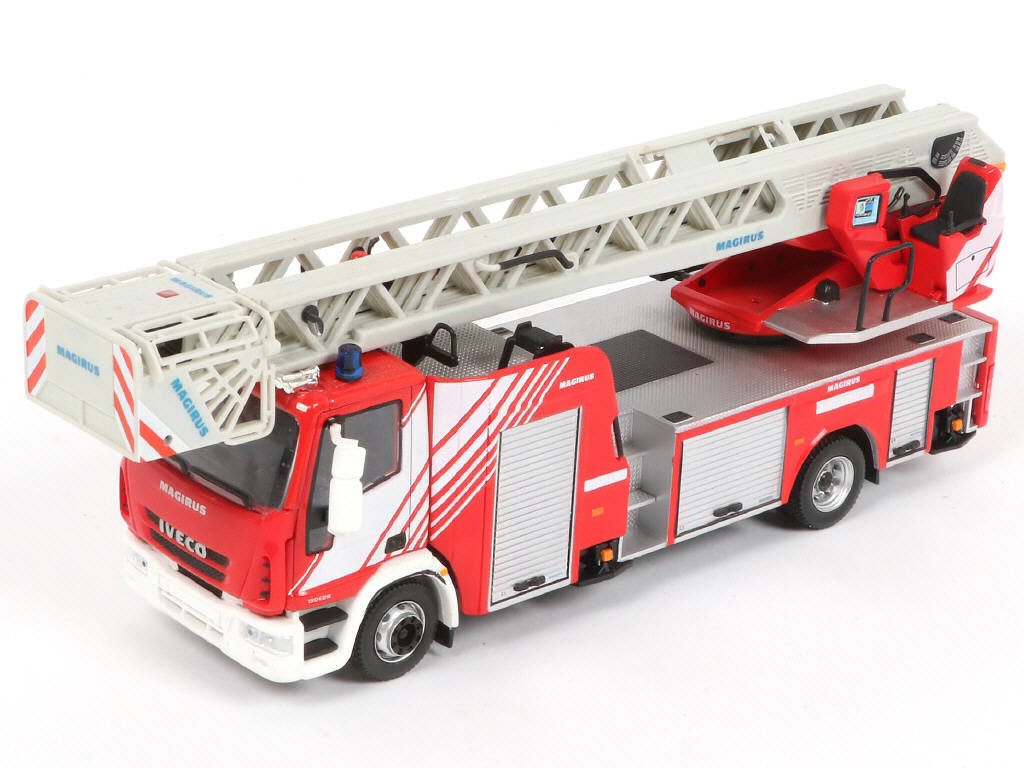 Lot 52 - ELIGOR (FRANCE) (3)