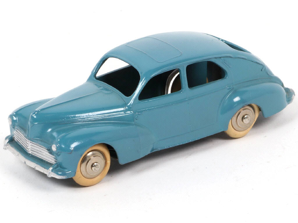Lot 288 - DINKY TOYS (FRANCE) (1)