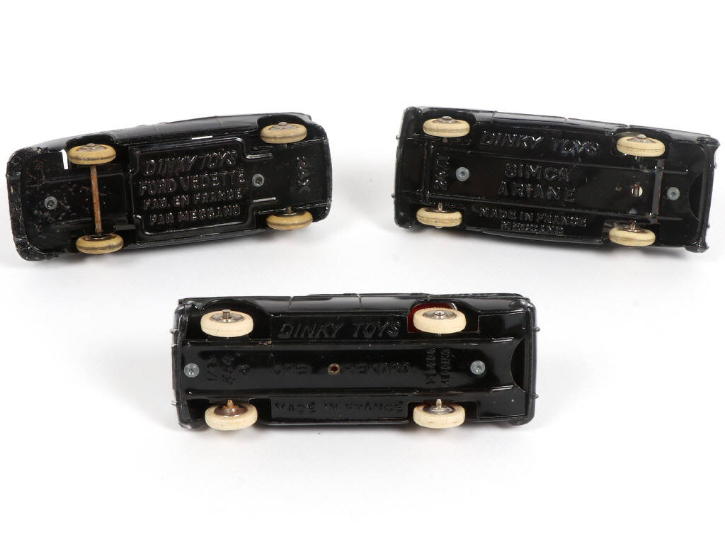 Lot 358 - DINKY TOYS (FRANCE) (3)