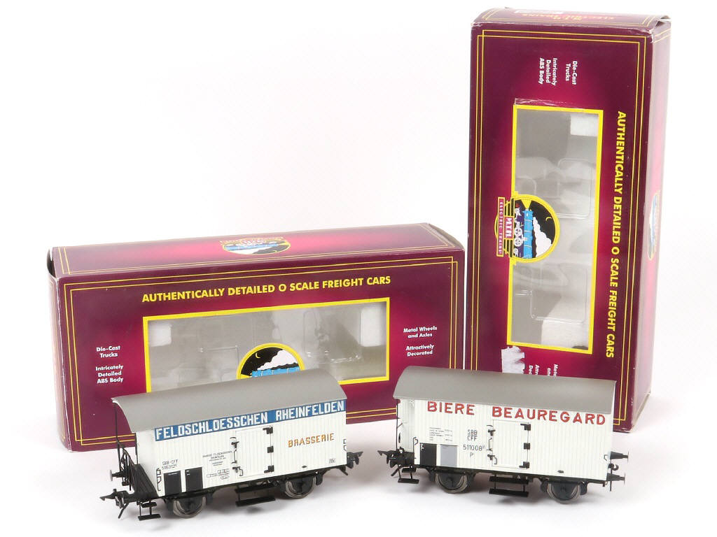 Lot 23 - M.T.H (USA) (2)
