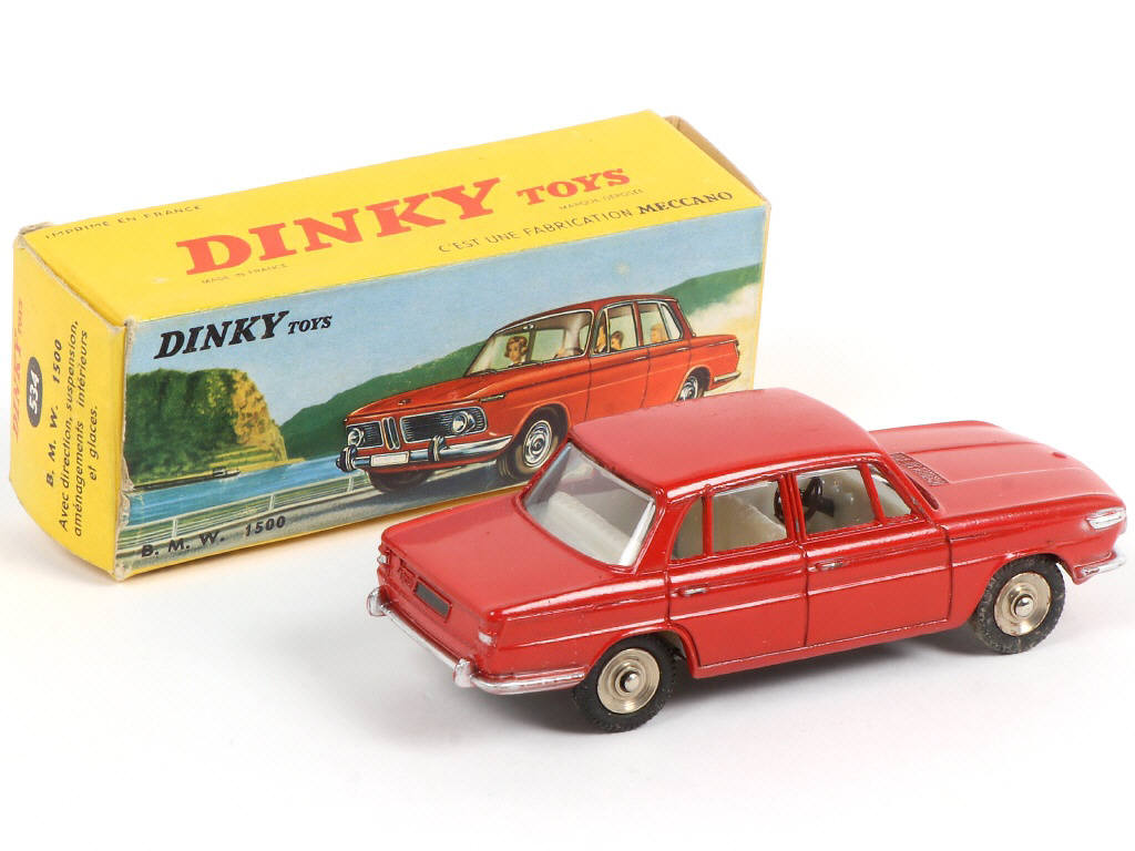 Lot 317 - DINKY TOYS (FRANCE) (1)