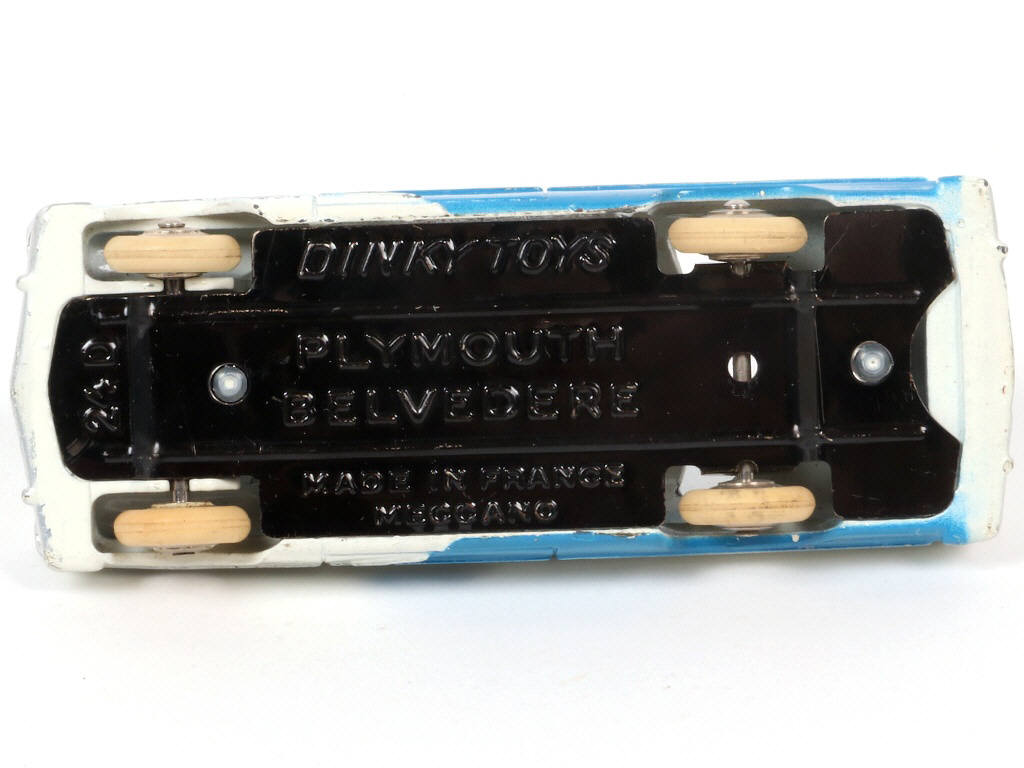 Lot 285 - DINKY TOYS (FRANCE) (1)