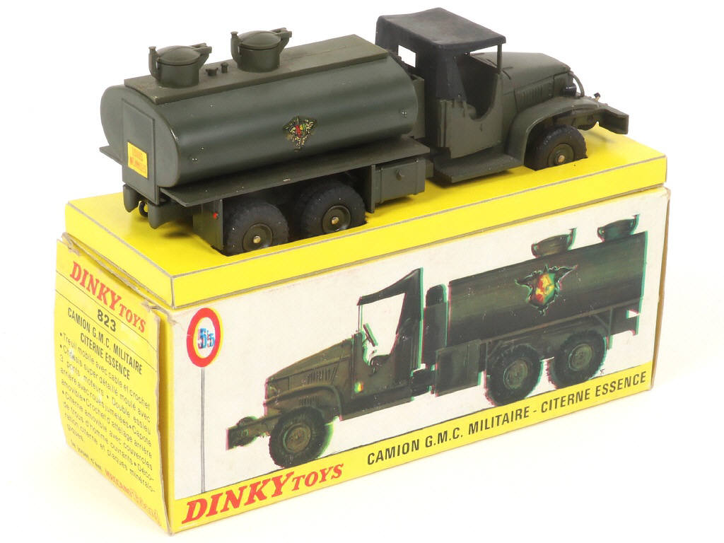 Lot 343 - DINKY TOYS (FRANCE) (1)