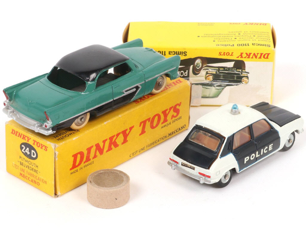 Lot 352 - DINKY TOYS (FRANCE) (2)