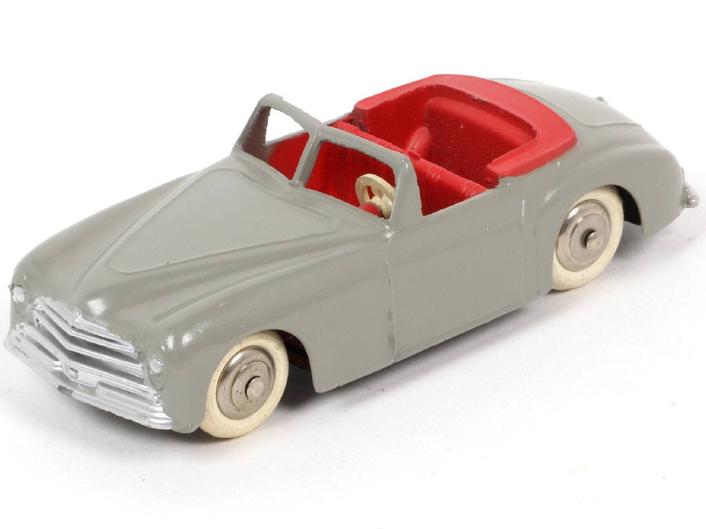 Lot 289 - DINKY TOYS (FRANCE) (1)