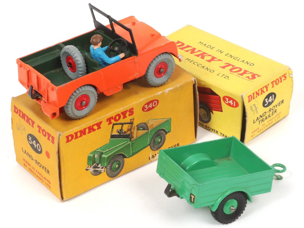 Lot 269 - DINKY TOYS (GB) (2)