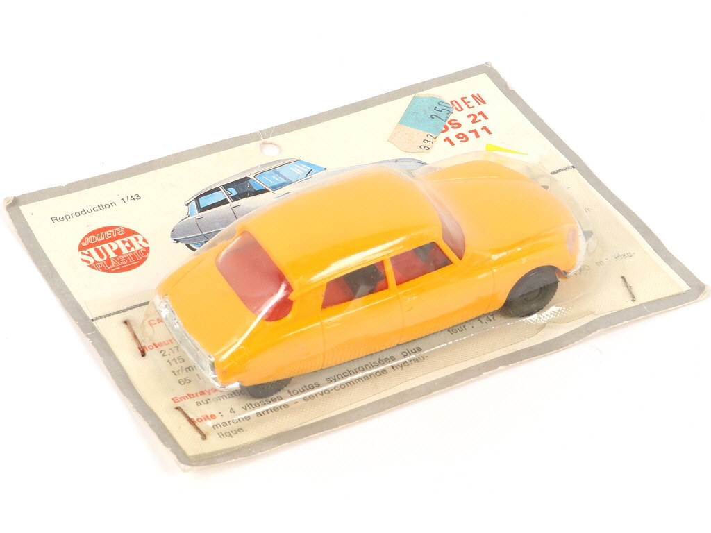 Lot 143 - INJECTAPLASTIC (FRANCE) (1)