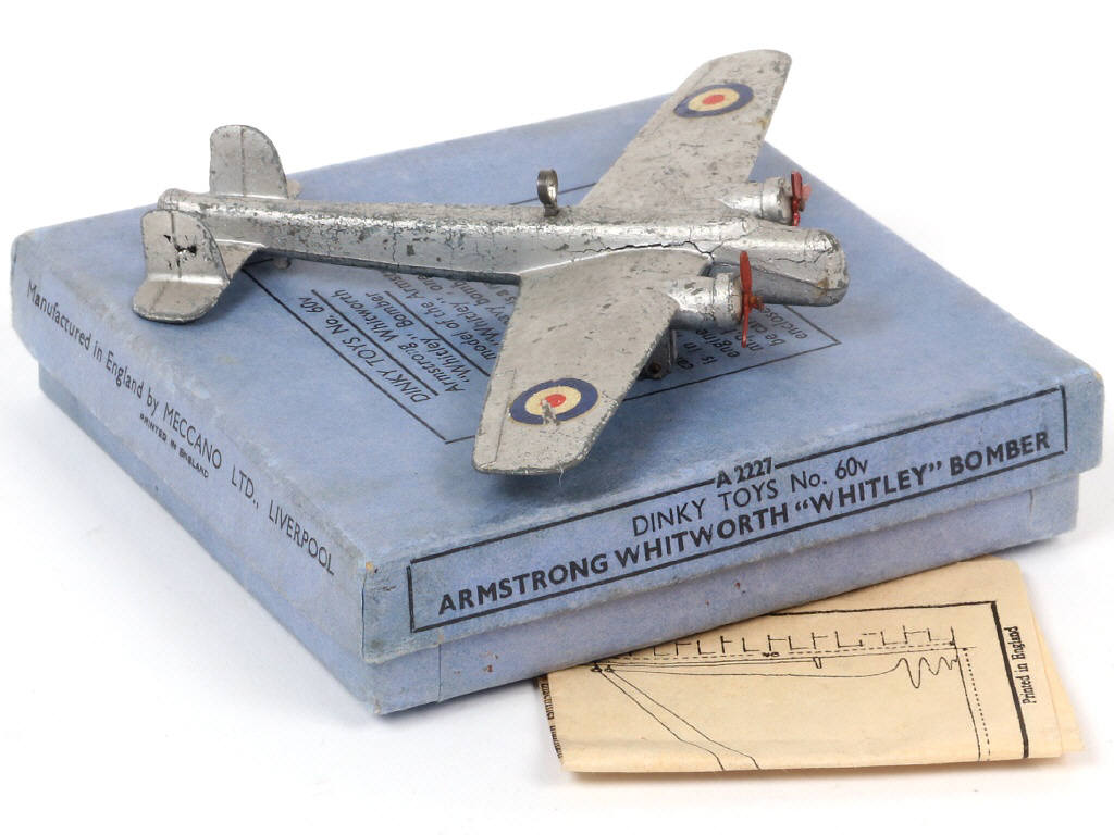 Lot 239 - DINKY TOYS (GB) (1)