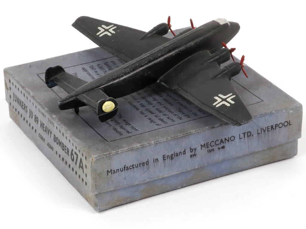 Lot 241 - DINKY TOYS (GB) (1)
