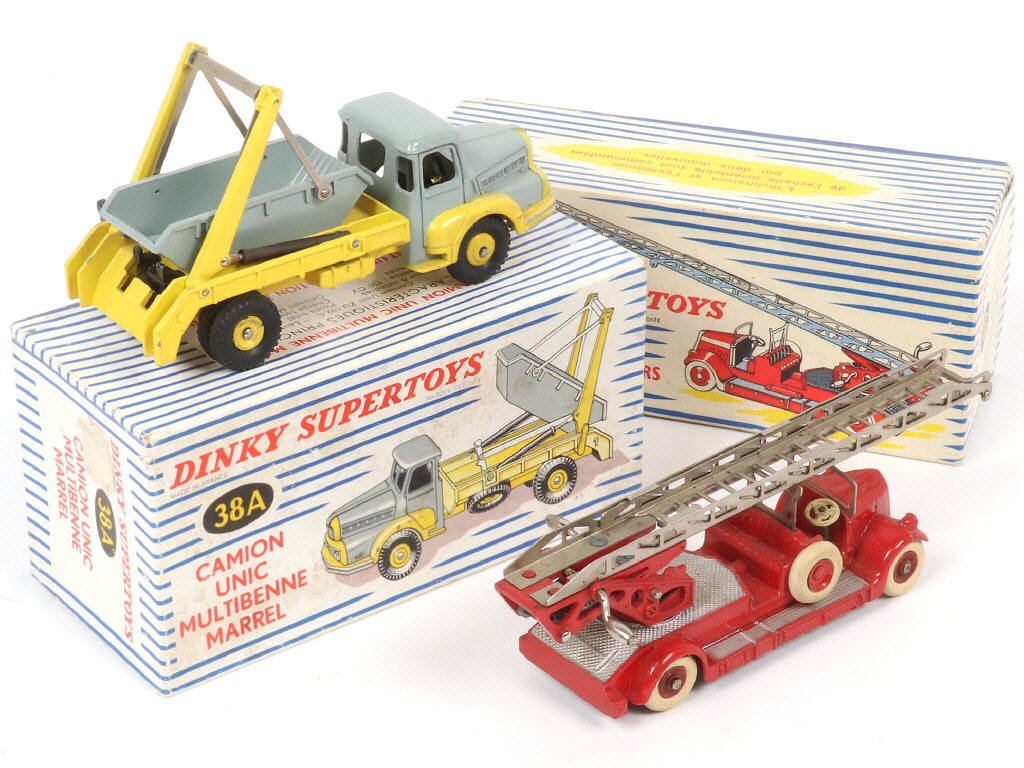 Lot 356 - DINKY TOYS (FRANCE) (2)