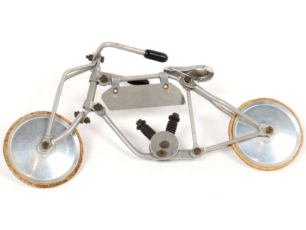 Lot 82 - AUTO-CYCLE (FRANCE) (1)