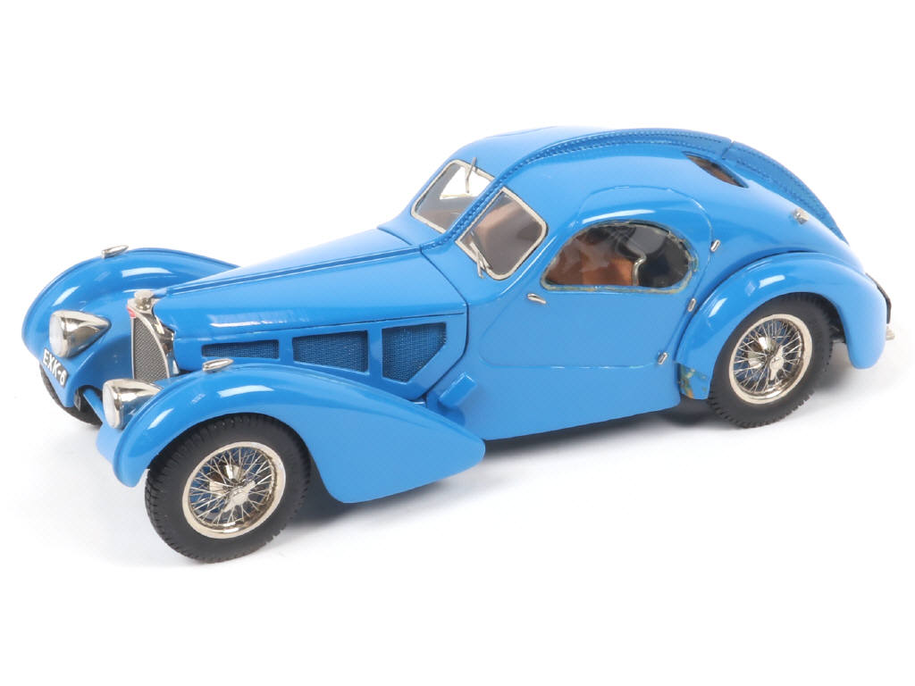 Lot 104 - DIVERS (1)