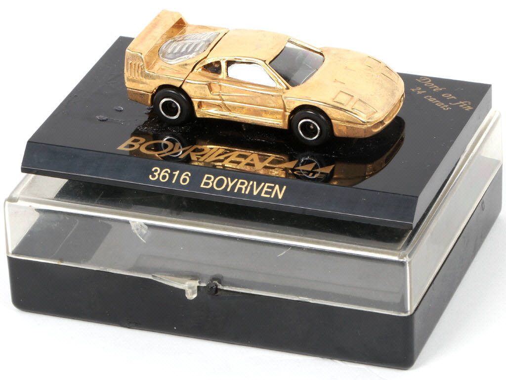 Lot 132 - MAJORETTE (FRANCE) (1)