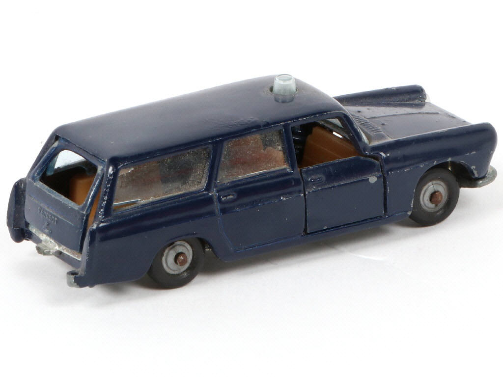 Lot 73 - MAJORETTE (FRANCE) (1)