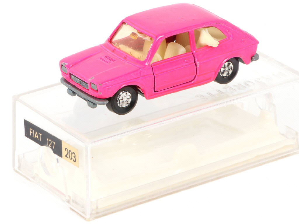 Lot 42 - MAJORETTE (FRANCE) (1)
